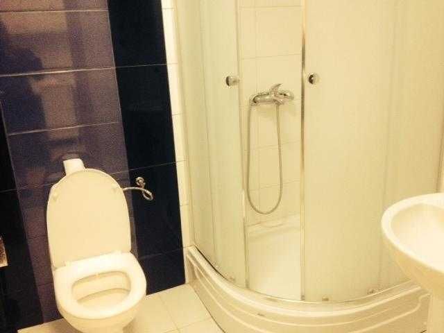 Дава се под наем Двустаен апартамент в Бургас, Възраждане - 45 кв.м за 204 € - Снимка #6