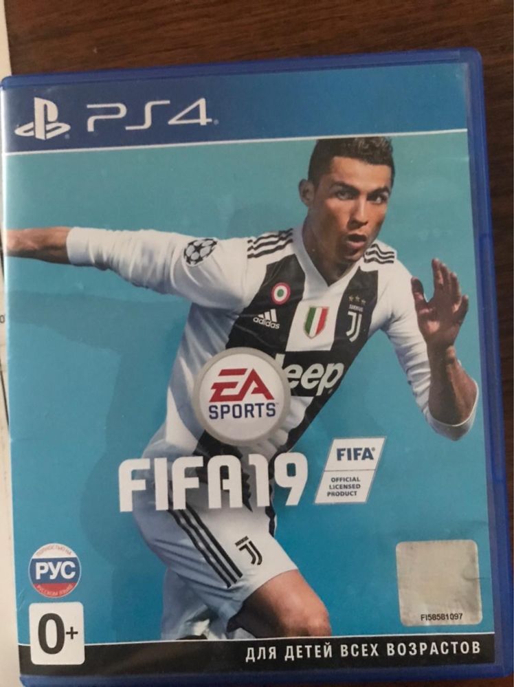 Продаю fifa 19, horizon на пс4 6000