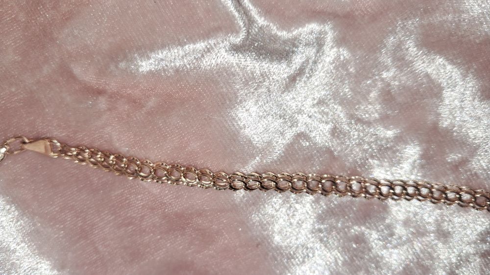 Продам золотой браслет