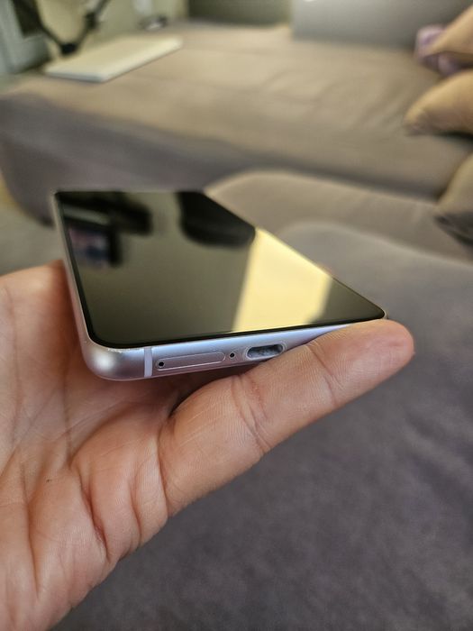 Samsung GALAXY S21 FE