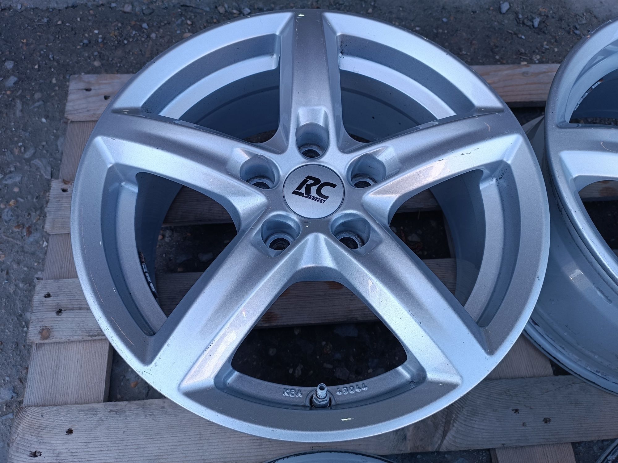 Лети джанти 16ки 5х114.3 Brock RC Design + TMPS