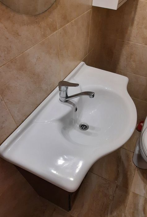 Lavoar baie în stare bună