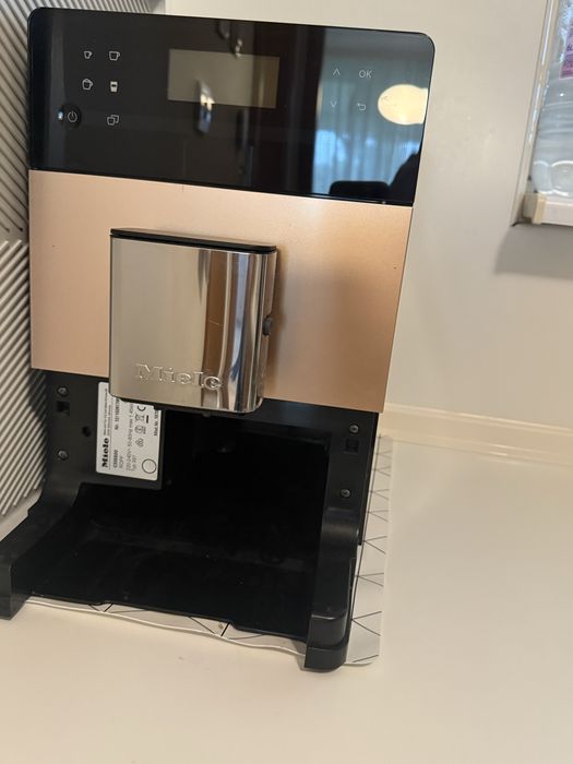 Кафе машина Miele CM5500