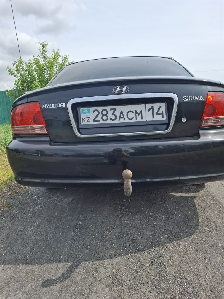 Хёндэ соната 2003