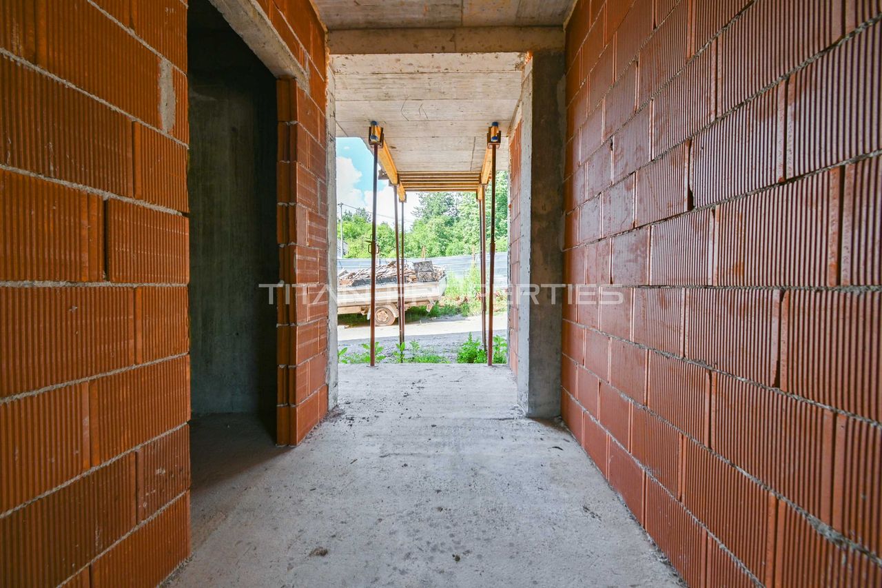 Продава се Къща в с. Панчарево, Област София-град - 261 кв.м за 1896 €/кв.м - Снимка #2