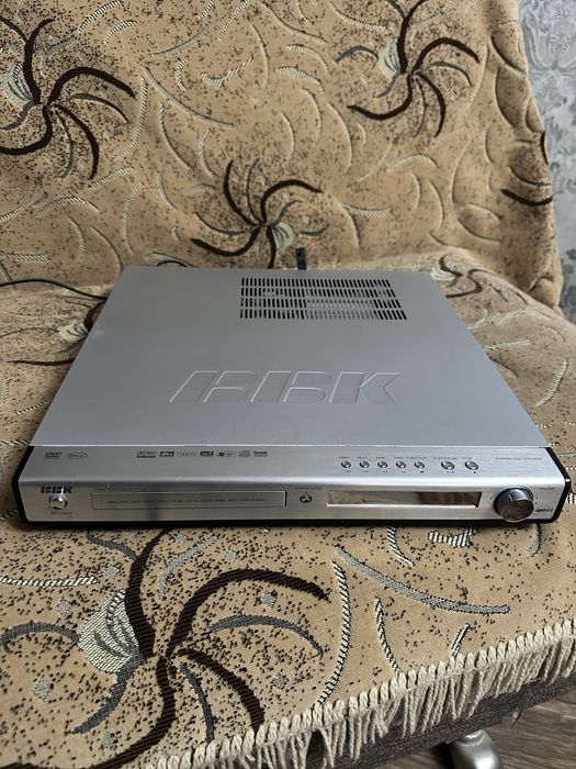 Продается плеер dvd BBK