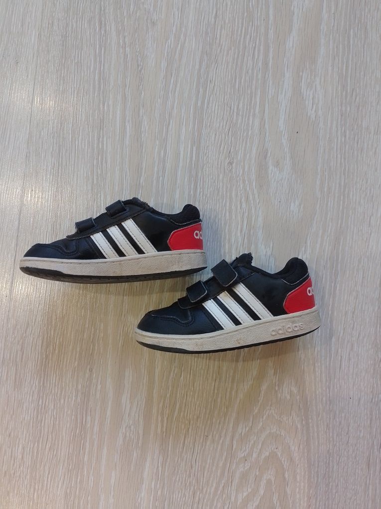Кожени маратонки Adidas номер 25