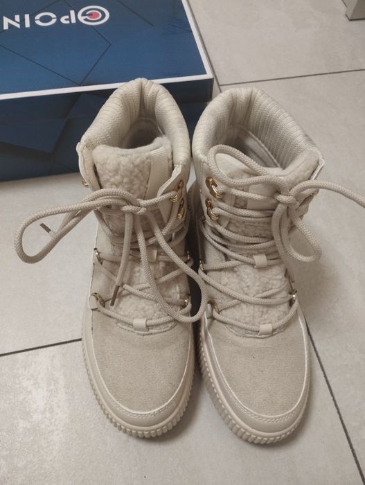 Бежави ботушки 37 номер