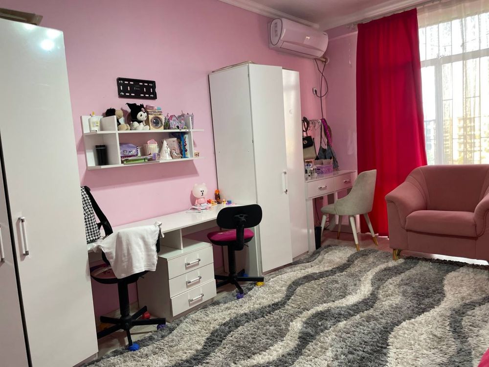 Продается трех комнатная квартира г. Термез ул. Тараккиет дом 3/кв 53