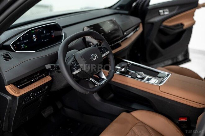 Чанган Nevo Q05 кроссовер