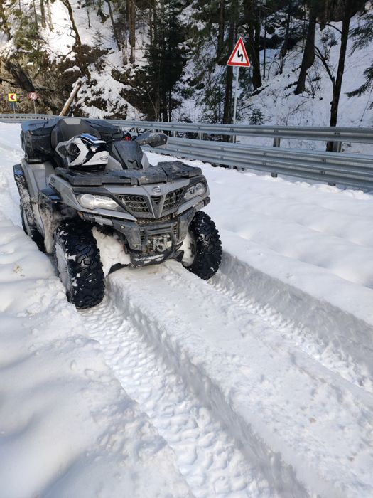 Vând ATV Cf Moto de 1000 cm