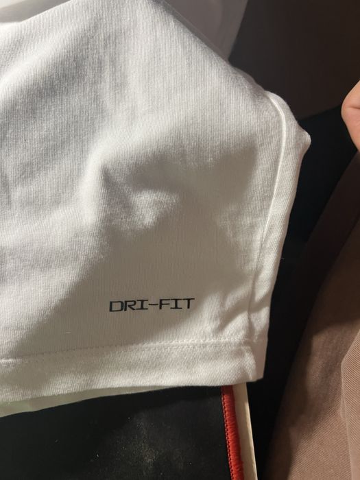 Tricou Jordan logo alb