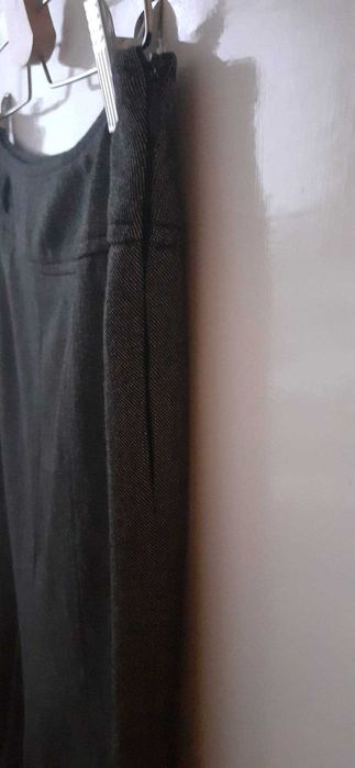 Fustă midi, gri închis