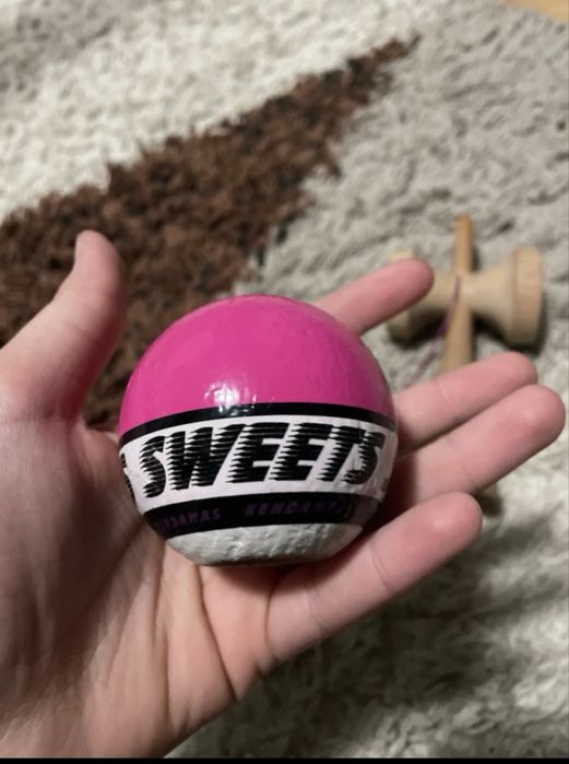 Sweets starter kendama