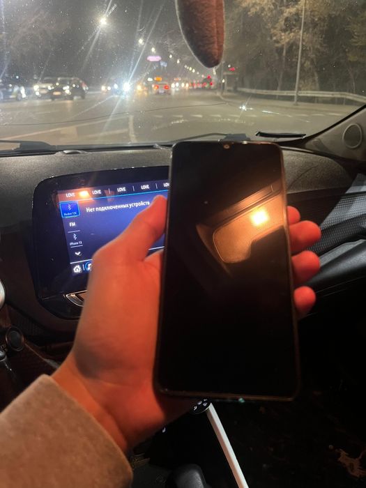 продам Redmi 13C