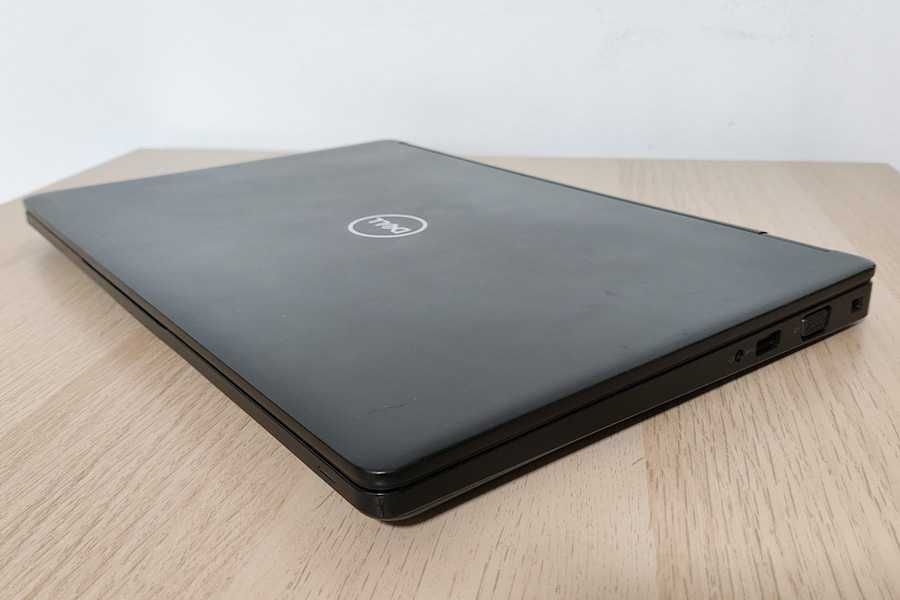 i5-8400H . 16GB . NVMe.. nVidia MX130 . 14" IPS