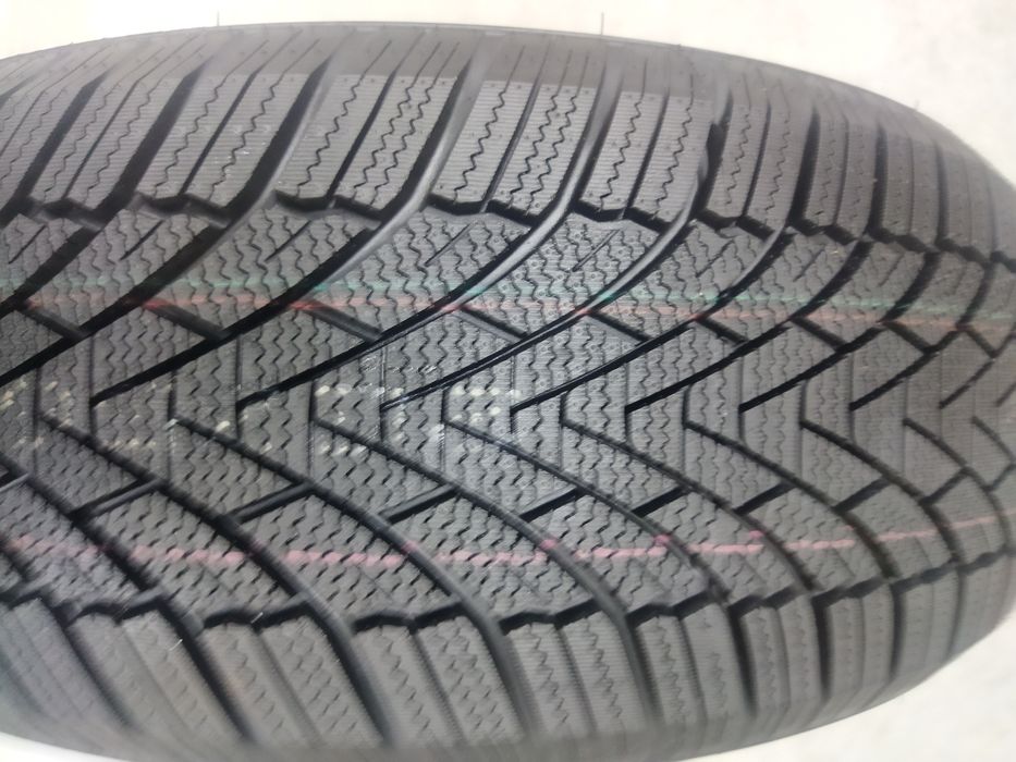 Ilink snowgripeer 215/55/17