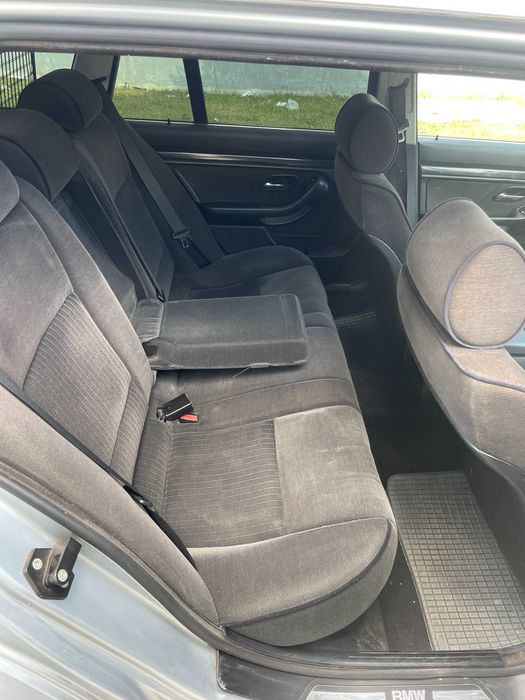 Продавам Bmw e39 520i