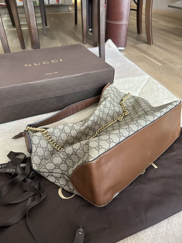 100% ОРИГИНАЛНА Gucci hobo bag
