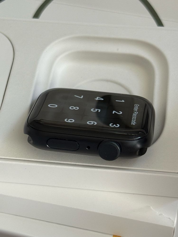 Apple watch se2 44мм