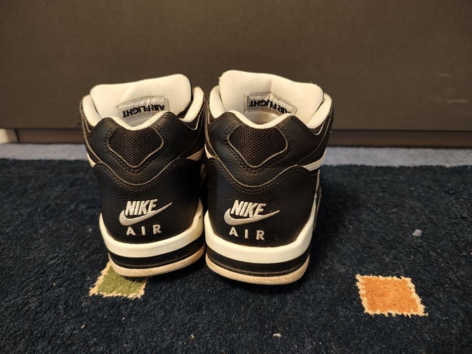 Vând Nike Air Flight 89
Sneakers Air Fht 89
Sneakers Air Flight 89
Sne