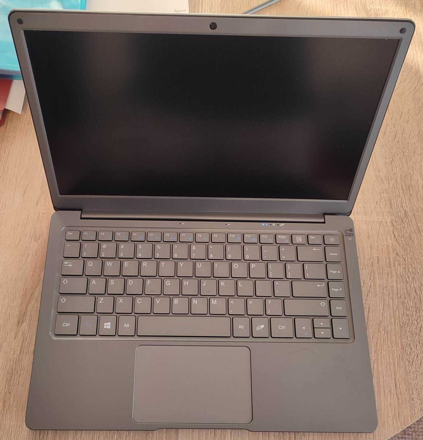 Laptop ultraportabil Jumper EzBook X3 cu Intel Celeron N3450 Quad