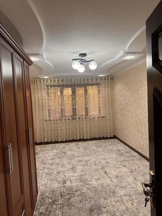 Продается своя 3-х комнатная квартира