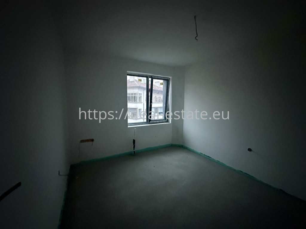 Продава се Многостаен апартамент в Благоевград, Широк център - 141 кв.м за 980 €/кв.м - Снимка #5