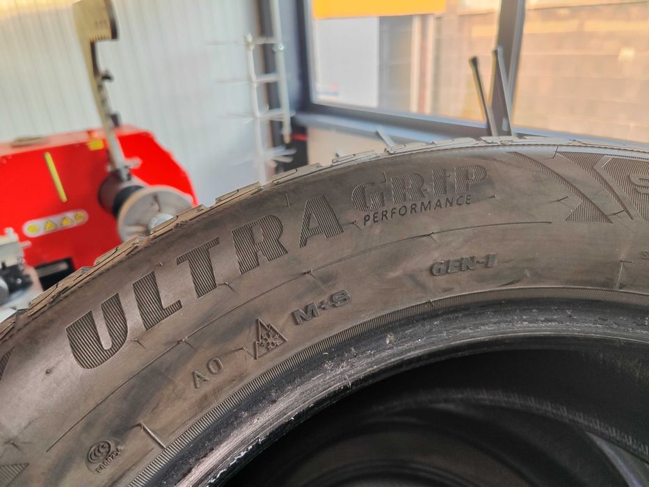 2бр.зимни гуми 255/55/19 Goodyear