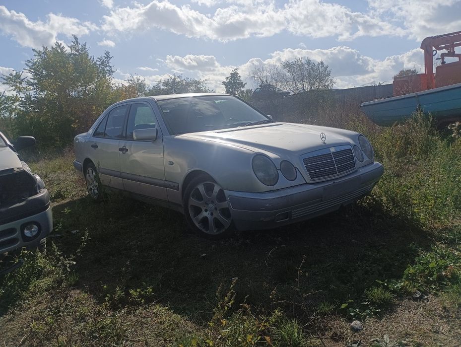 Мерцедес W210 E290 Само на Части!!!