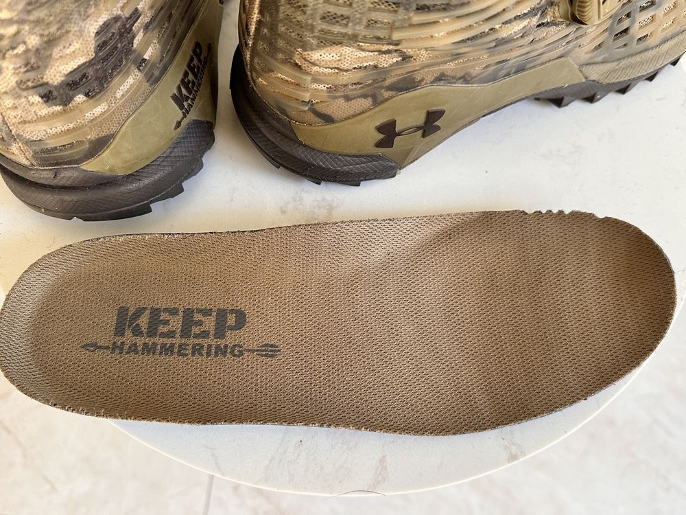Обувки за гората Under Armour CH1 Gore tex