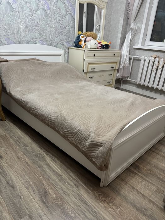 Кровать 120х200 Б/У хорошего качества