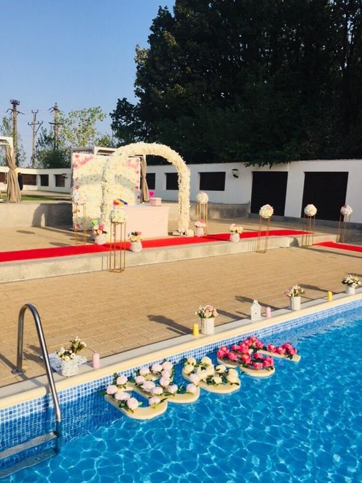 Panou floral sau cu baloane