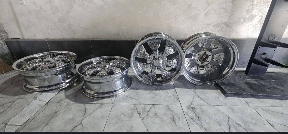 Продам или обмен R20 хром 6 болтовый