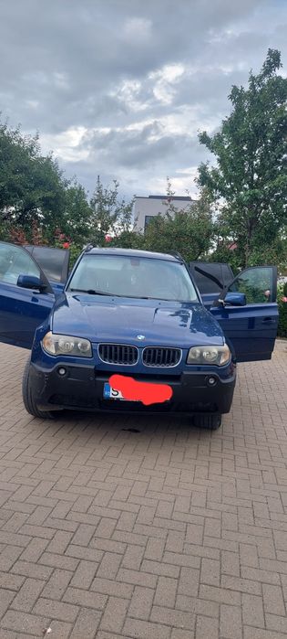 Vând BMW. Întreținut bine
