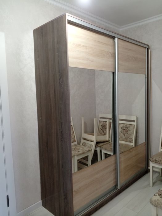 Шкаф купе.      .