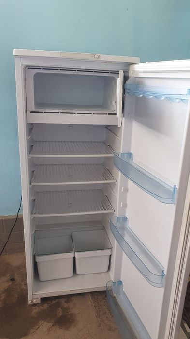 Холодильник Бирюса