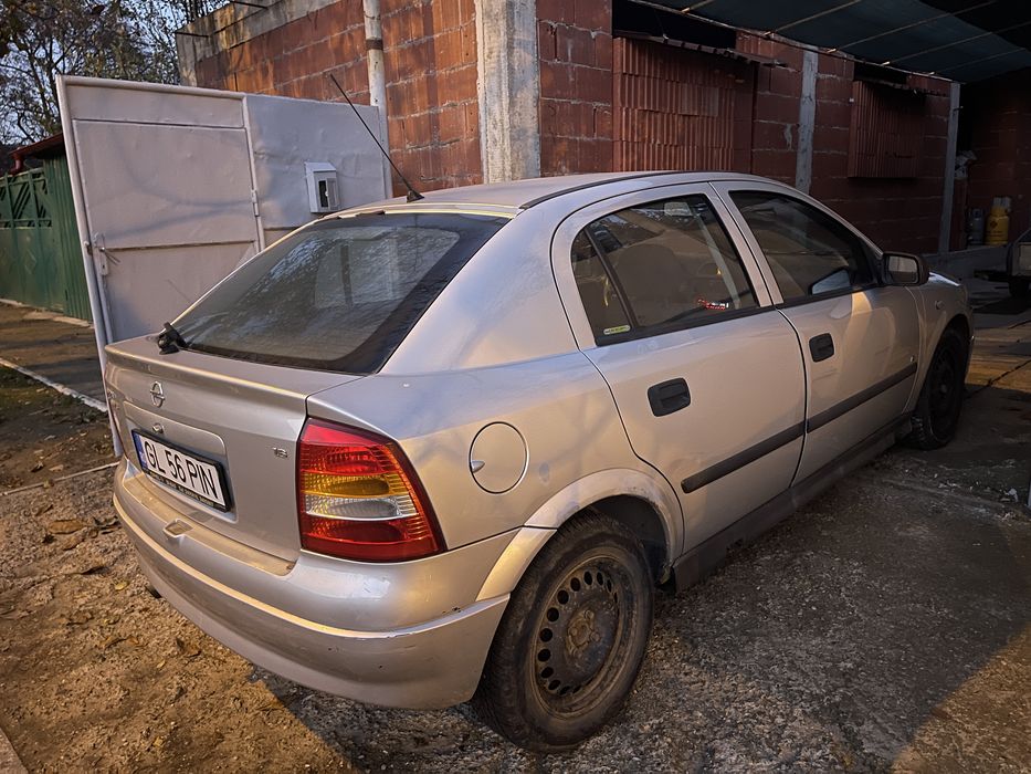 Vand Opel Astra G 3000 lei negociabil