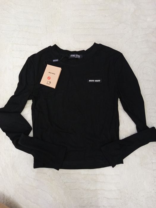 Bluza pe corp miu miu