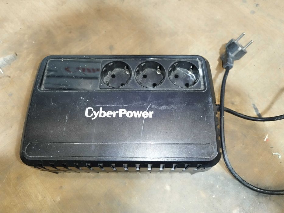 UPS cateva modele 12v-24v / 200-1200 Wati