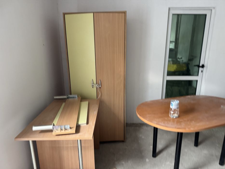 Мебели комплект 150лв Гардероб легло и бюро