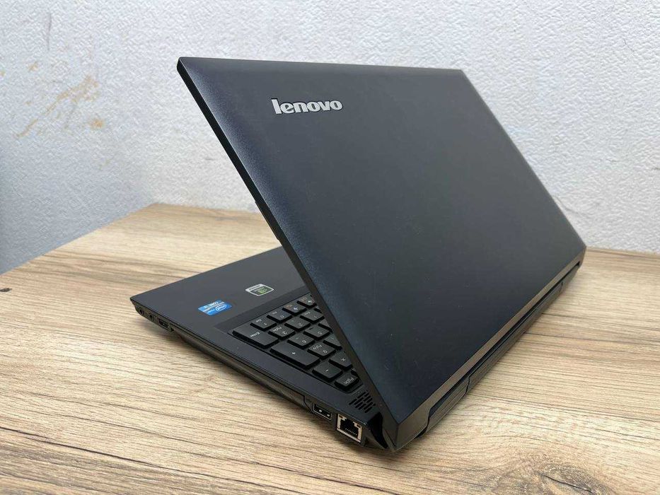 Для офисных работ LENOVO B570e Core i3/ОЗУ 4/SSD 256