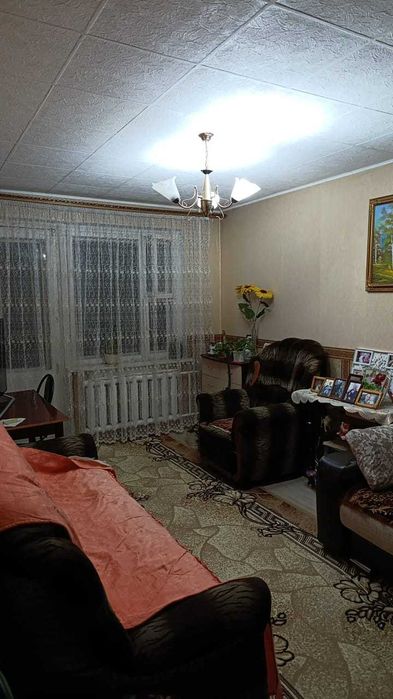 Продам 2 комнатную квартиру. 19 мкрн. Не угол