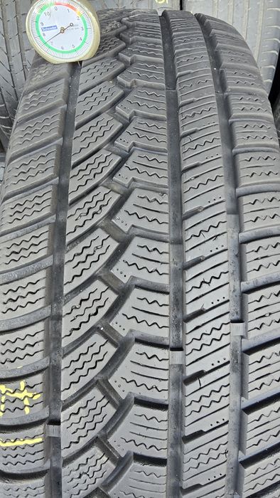 2 anvelope iarnă 235/65/17 -7.5 mm transport inclus