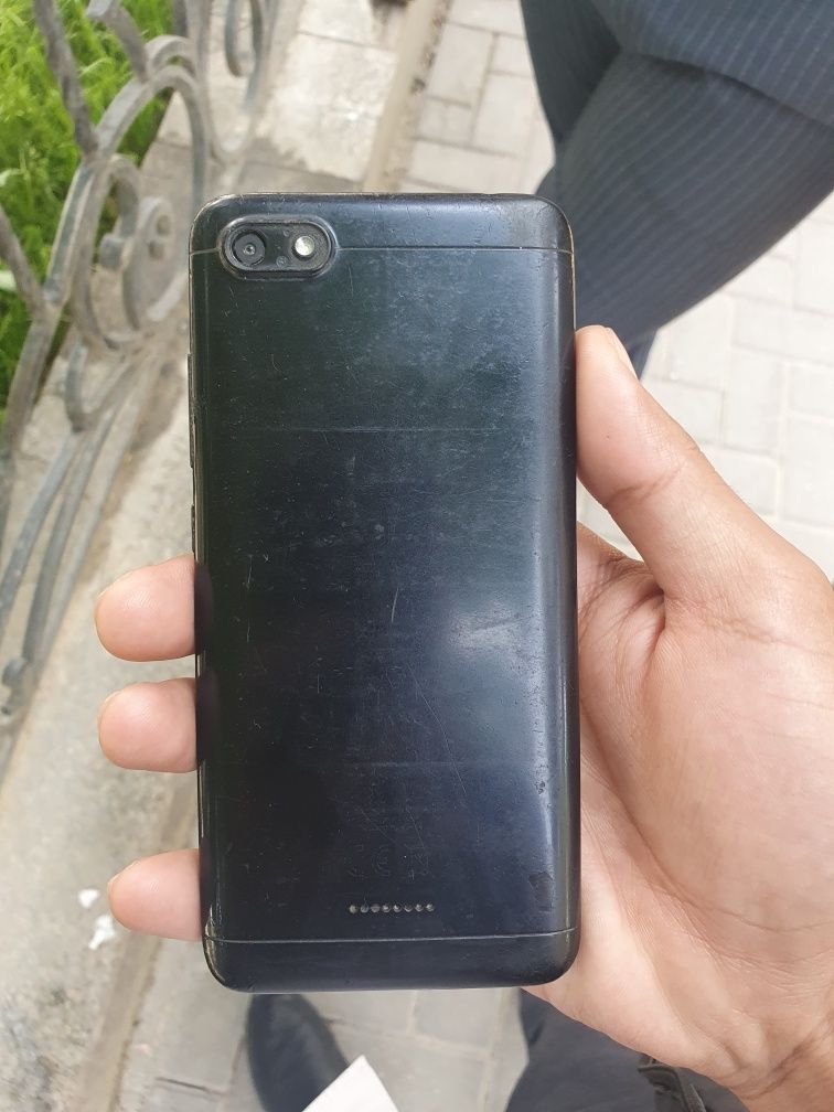 Redmi 6A ishlash yaxshi ekran usti singan orqa kamerasi singan