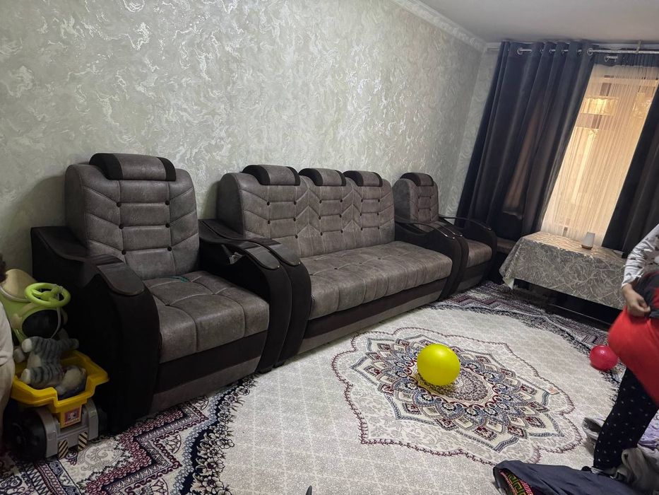 мягкий мебель хорошем состоянии
