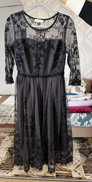 Вечерние платья размер 44