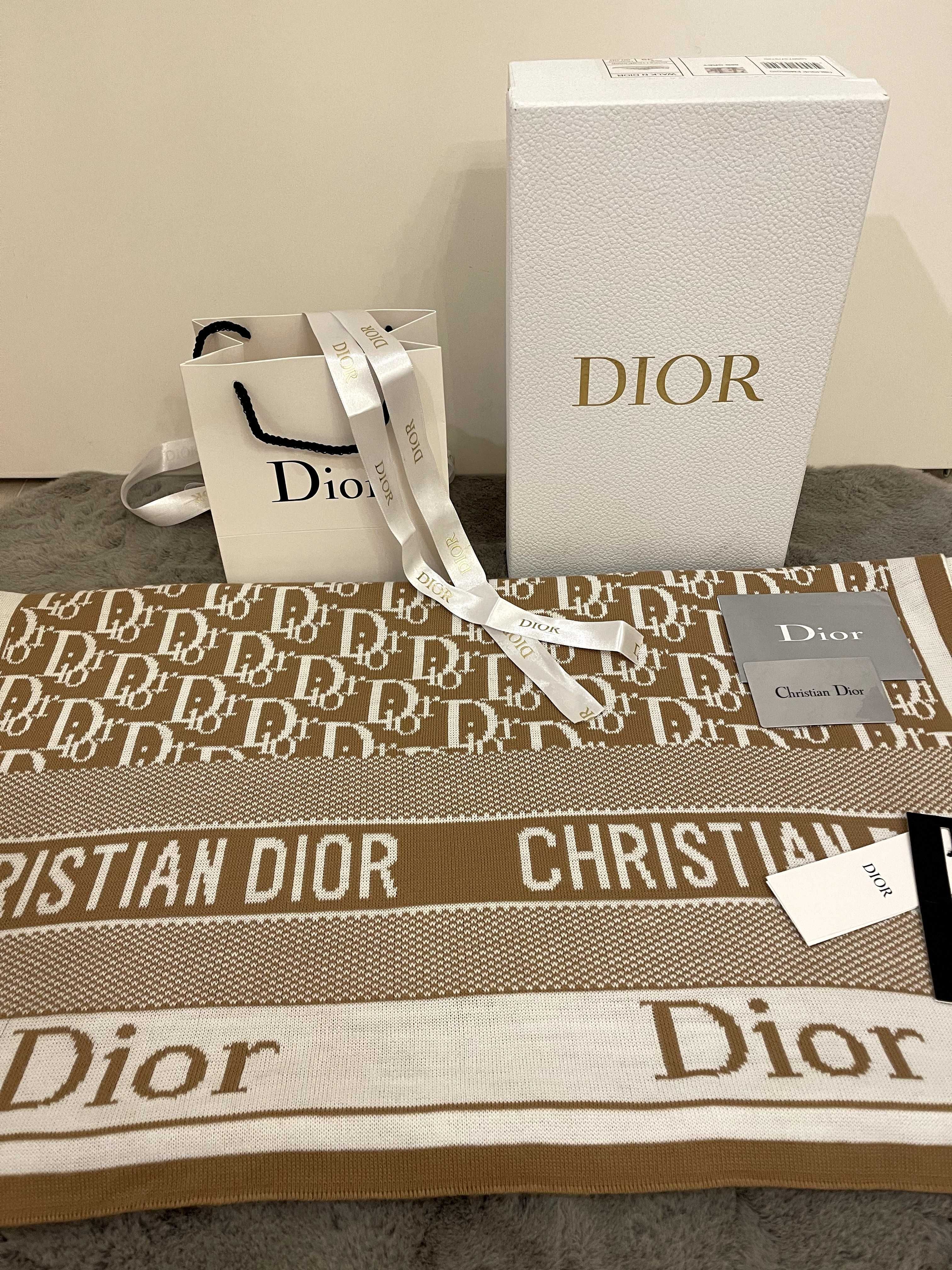 Eșarfa / Fular Christian Dior Paris