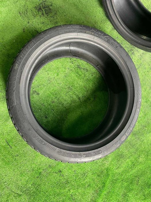 Anvelope Iarna 235/40/19 Michelin