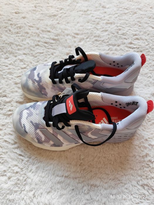 Маратонки Adidas